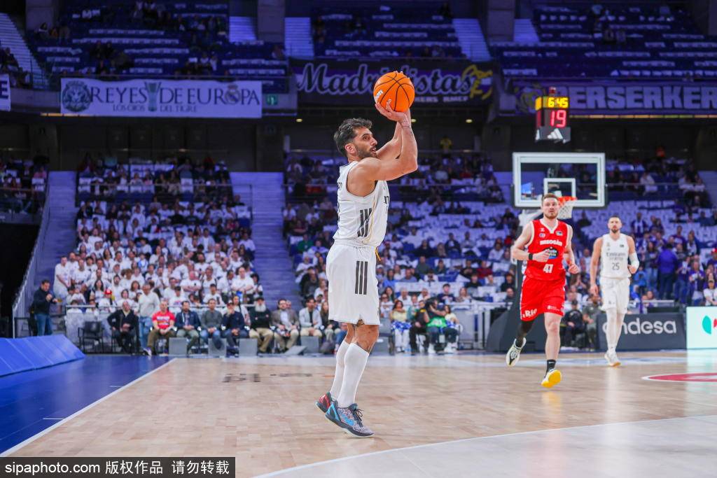 2026年欧洲篮球联赛决赛：奥林匹亚科斯对阵皇家马德里